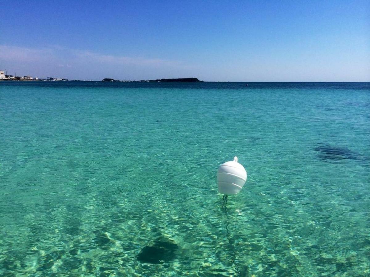 Villino Celeste Fronte Spiaggia Torre Lapillo Buitenkant foto